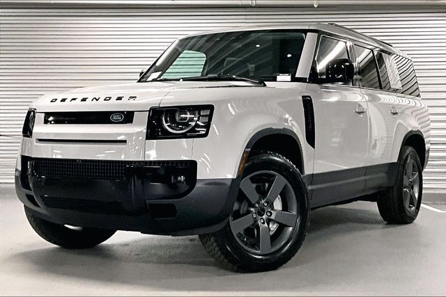 2026 LAND ROVER Defender