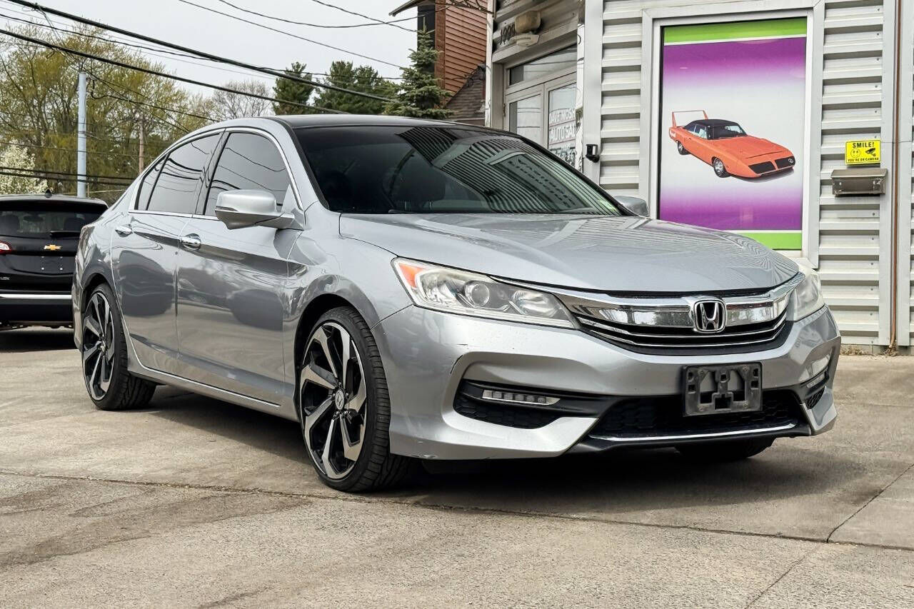 2017 HONDA Accord