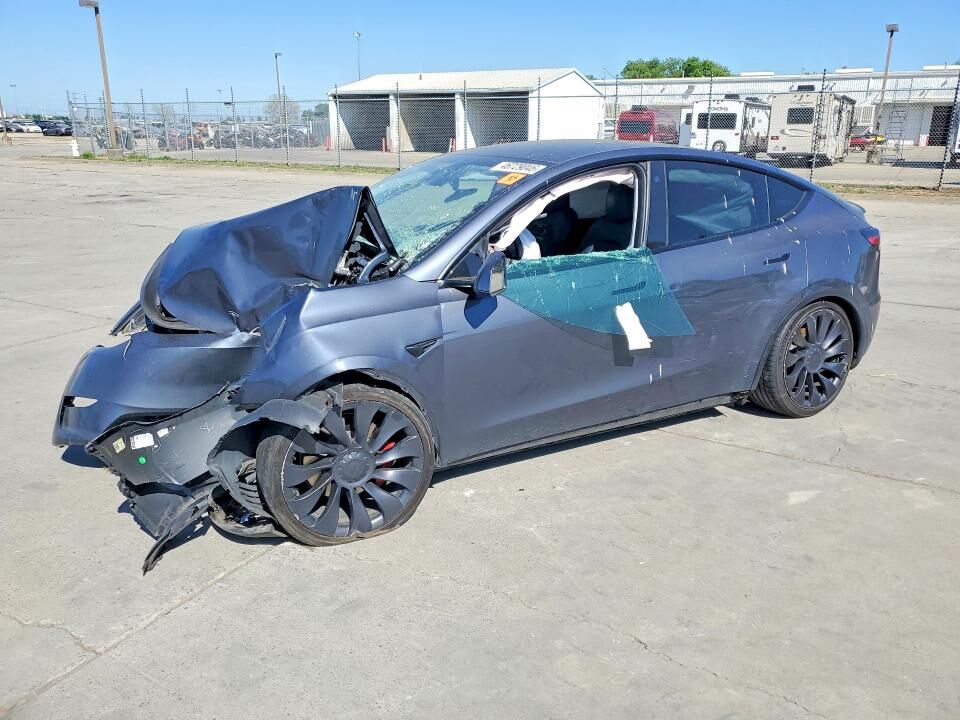 2023 TESLA Model Y