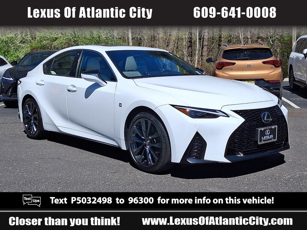 2023 LEXUS IS