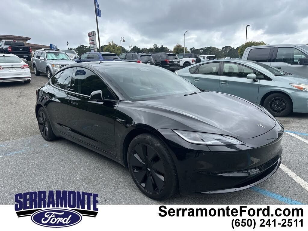 2024 TESLA Model 3