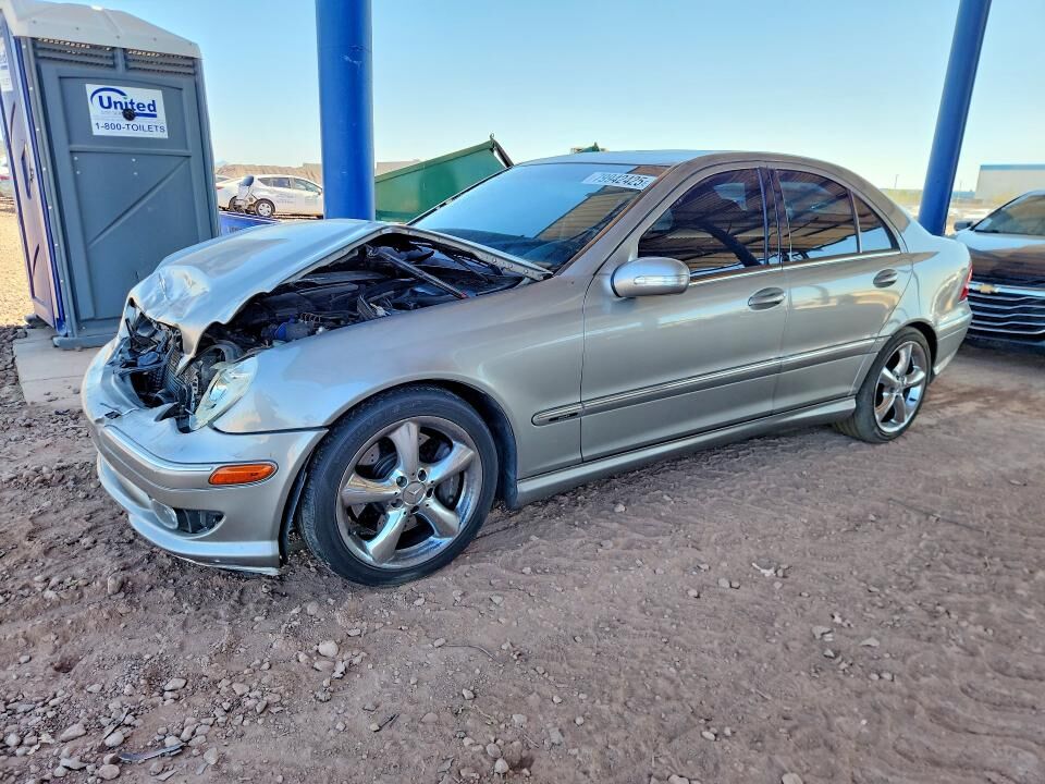 2005 MERCEDES-BENZ C-Class