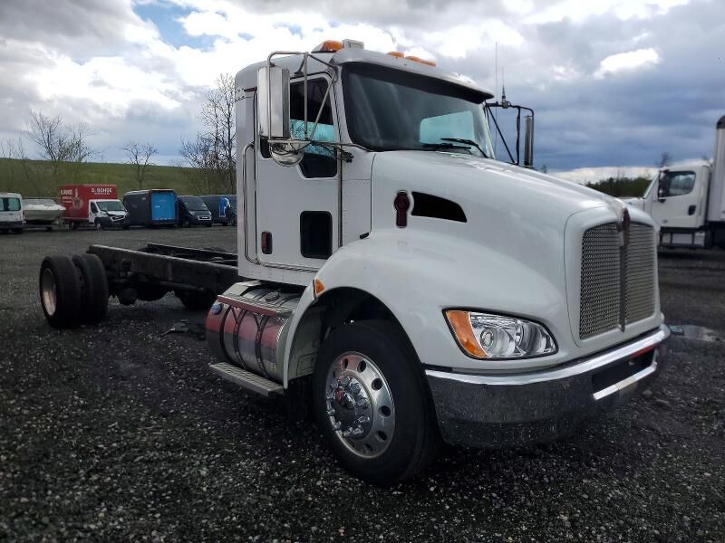 2015 KENWORTH T3 Series