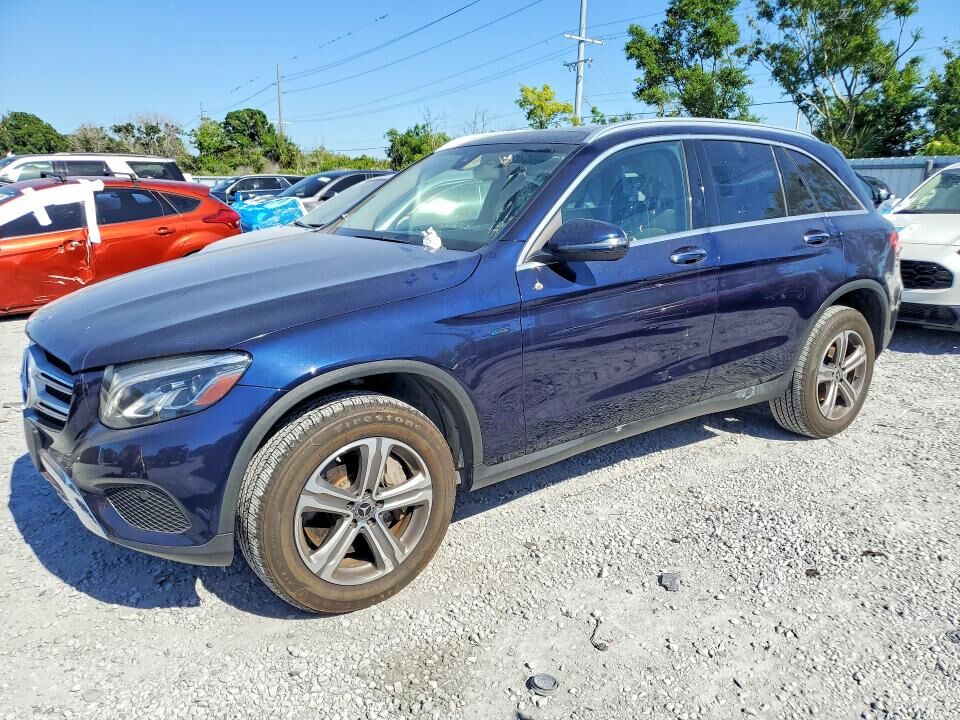 2019 MERCEDES-BENZ GLC-Class