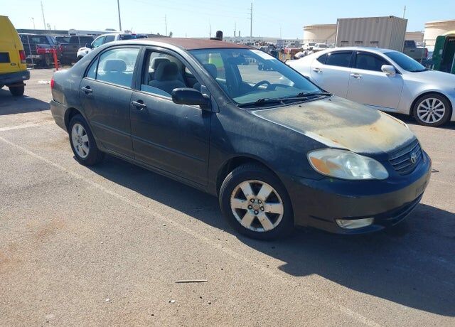 2004 TOYOTA Corolla