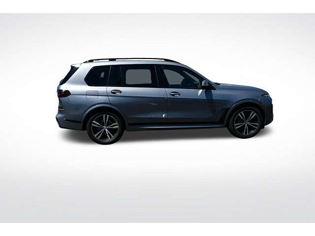 2025 BMW X7