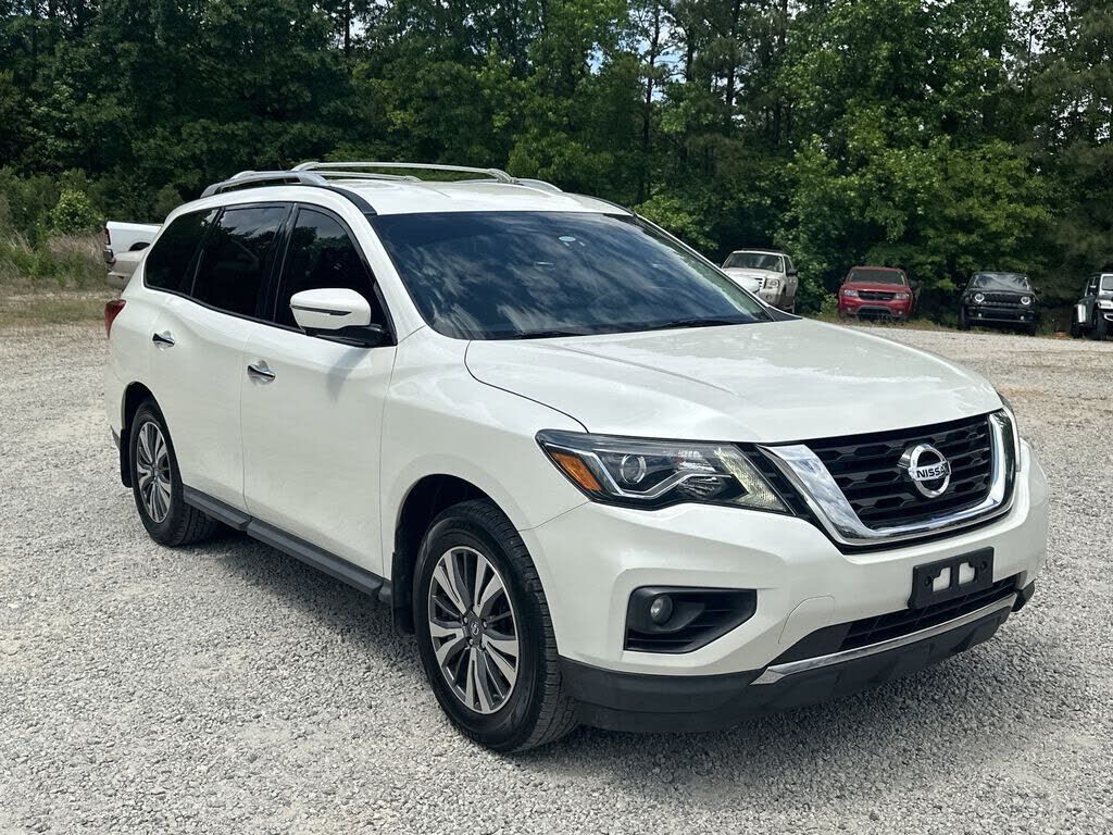 2017 NISSAN Pathfinder