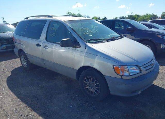2002 TOYOTA Sienna