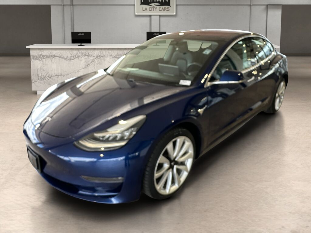 2018 TESLA Model 3