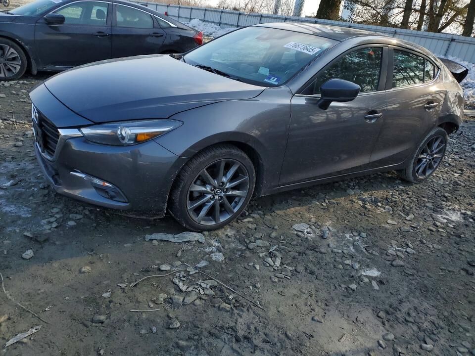 2018 MAZDA Mazda3
