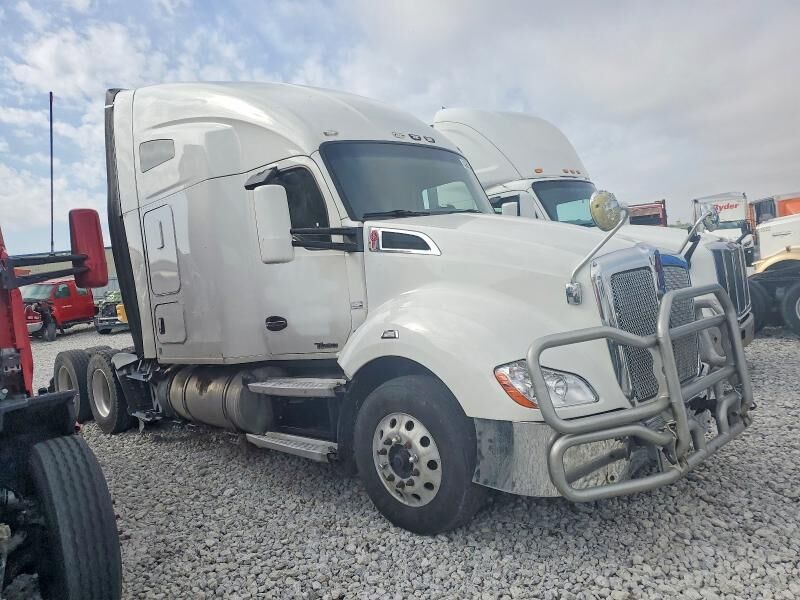 2015 KENWORTH T680