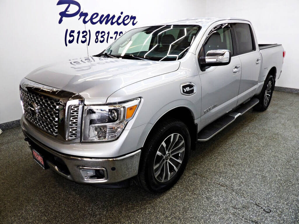 2017 NISSAN Titan