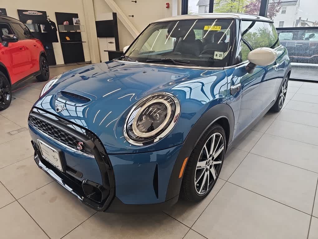 2023 MINI Hardtop