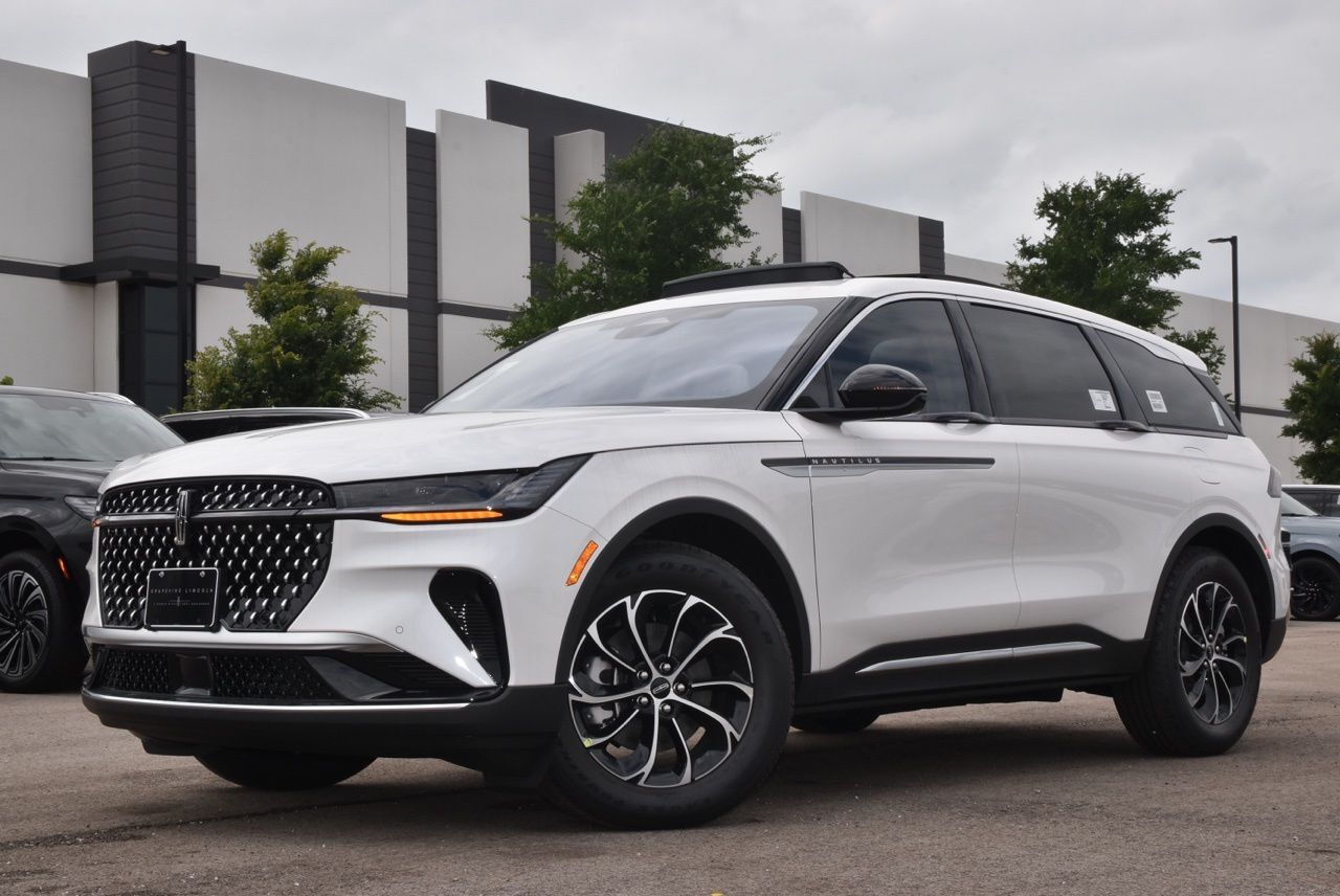 2026 LINCOLN Nautilus