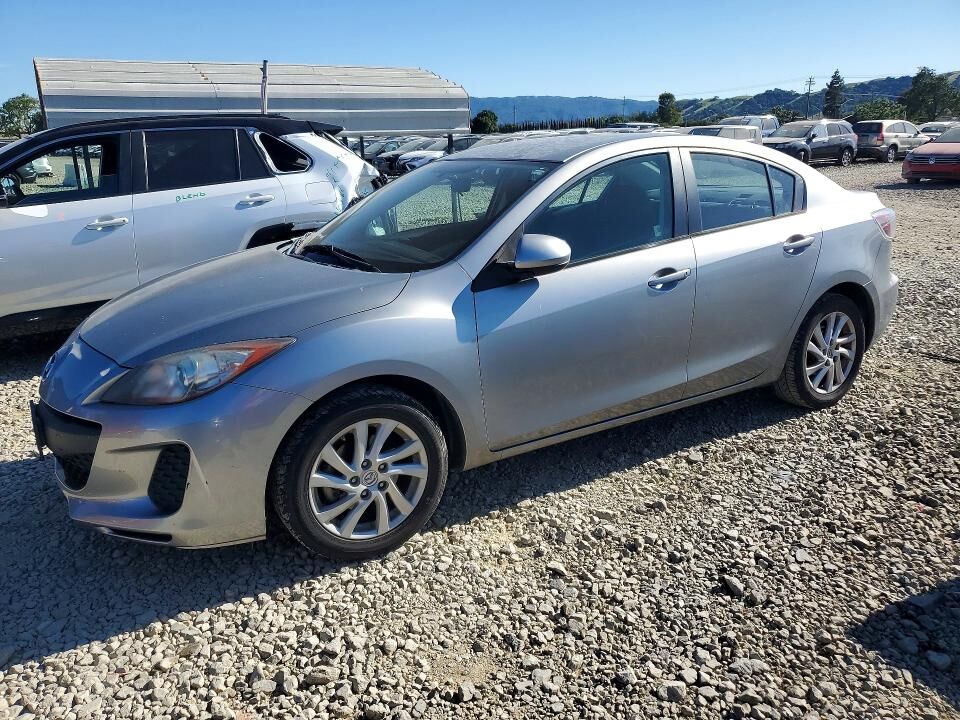 2012 MAZDA Mazda3