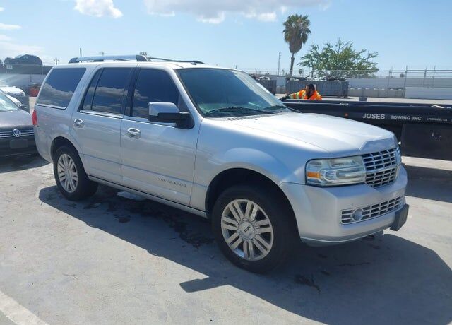 2013 LINCOLN Navigator
