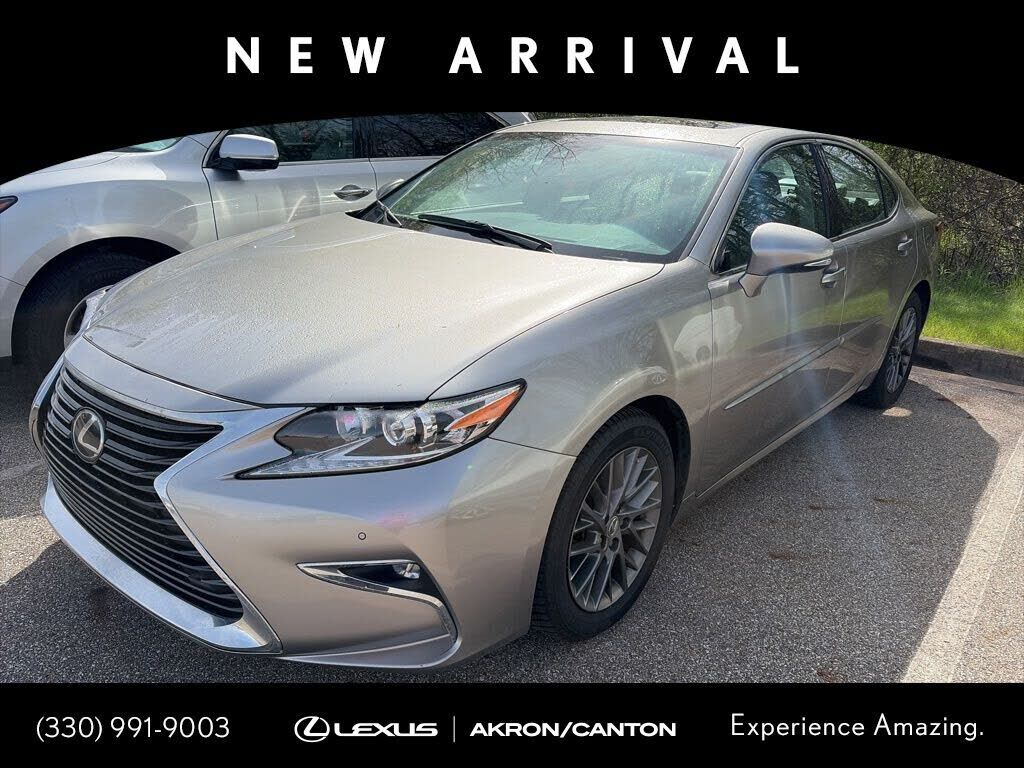 2018 LEXUS ES