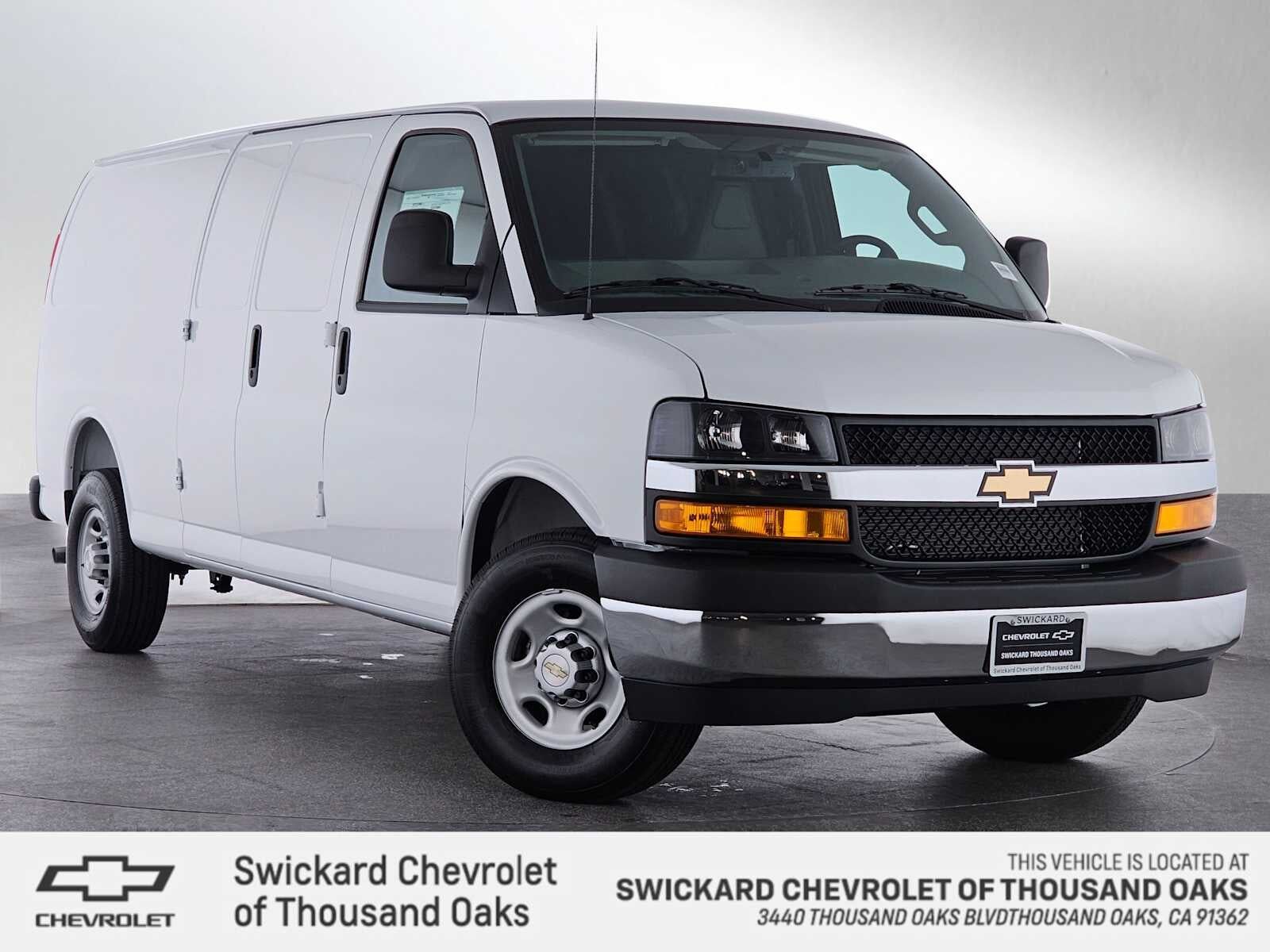 2026 CHEVROLET Express