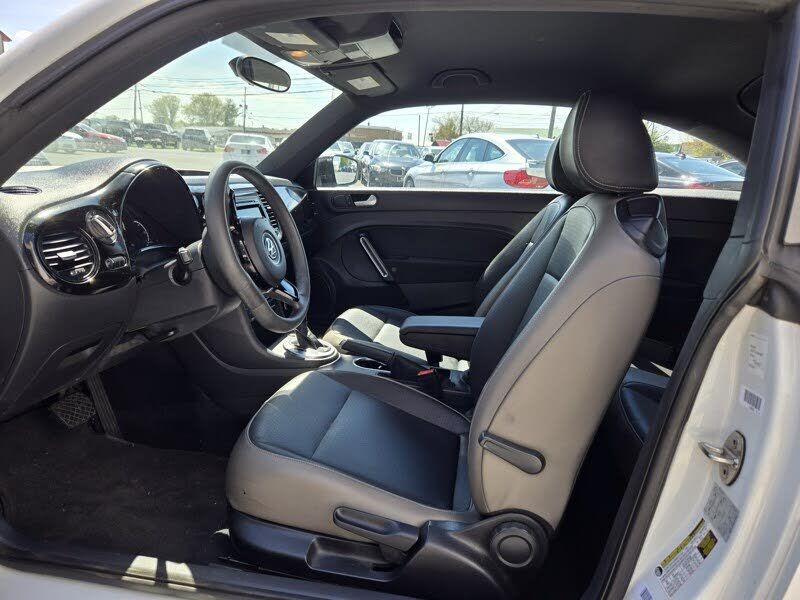 2015 VOLKSWAGEN Beetle