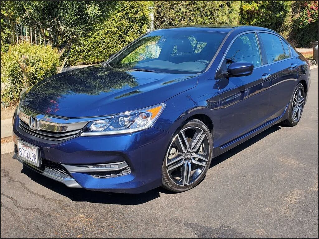 2017 HONDA Accord