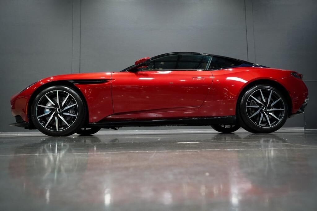 2020 ASTON MARTIN DB11