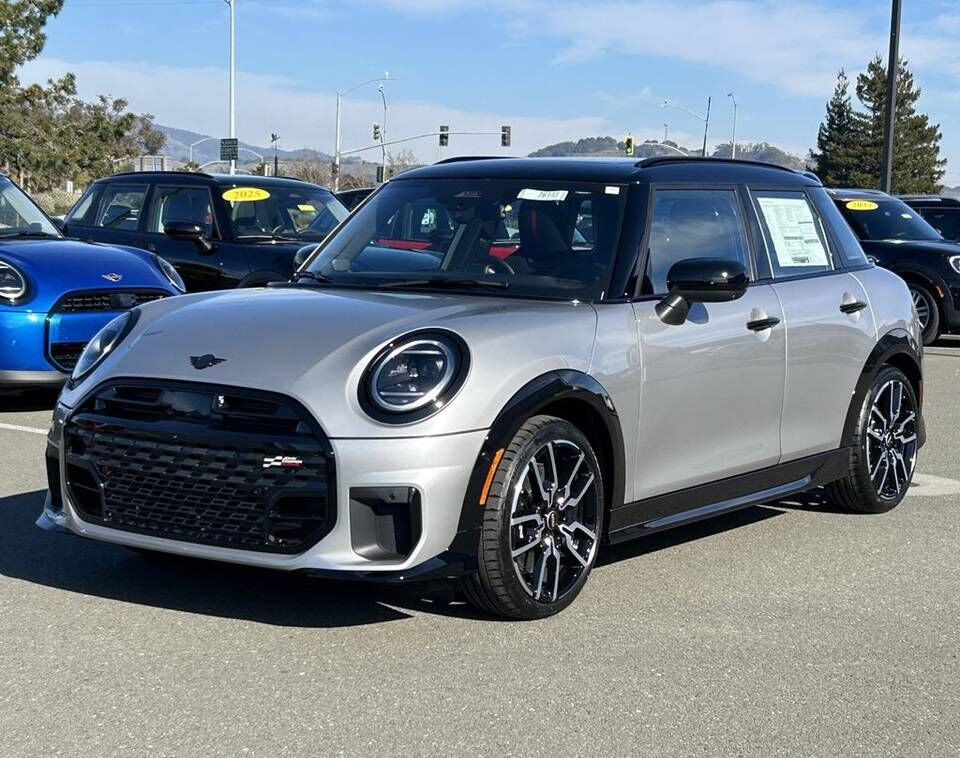 2026 MINI Hardtop