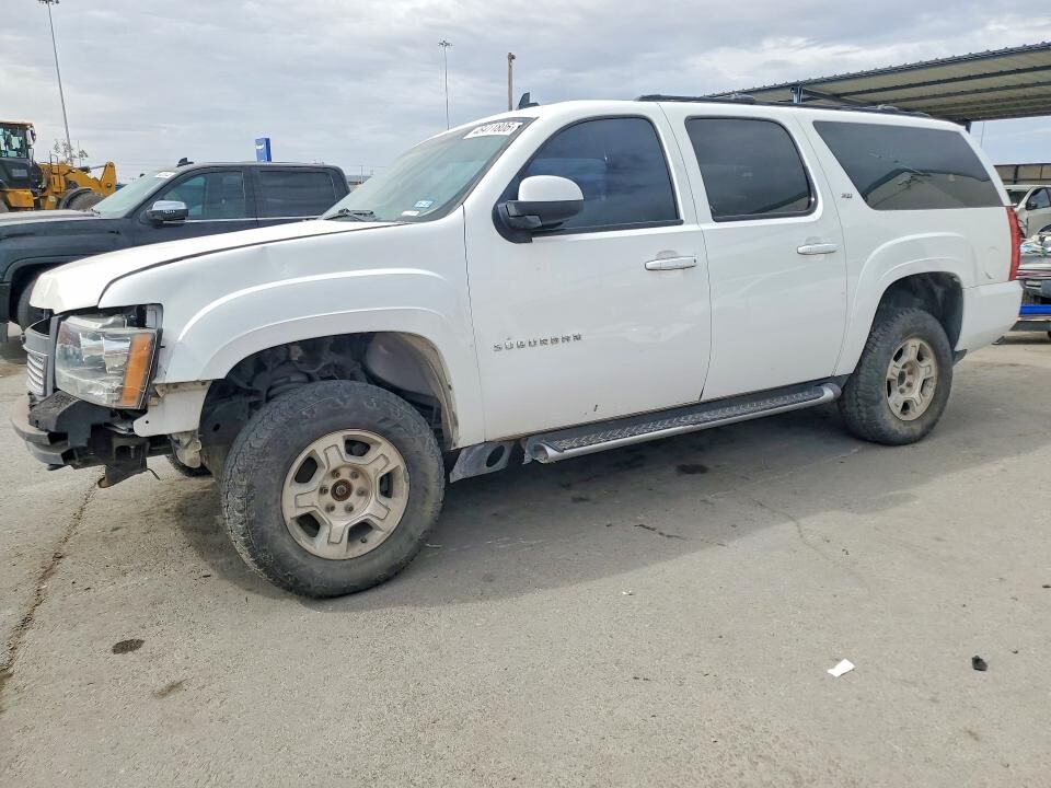 2014 CHEVROLET Suburban