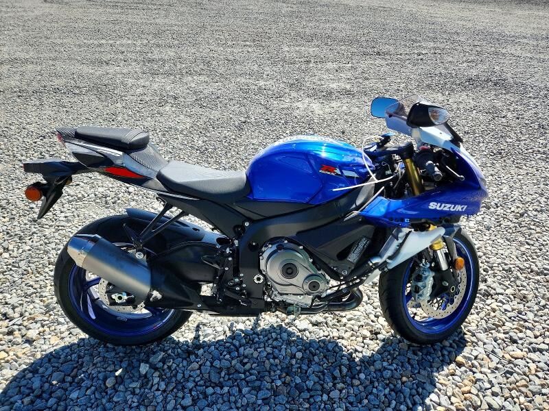 2026 SUZUKI GSX-R750