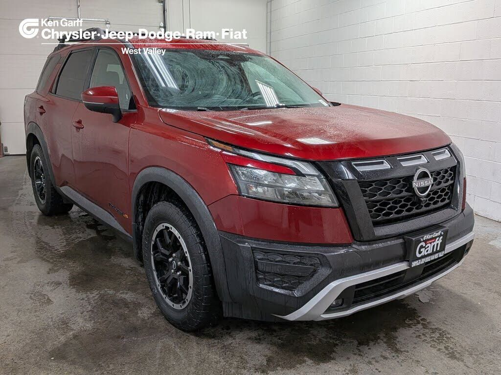 2023 NISSAN Pathfinder