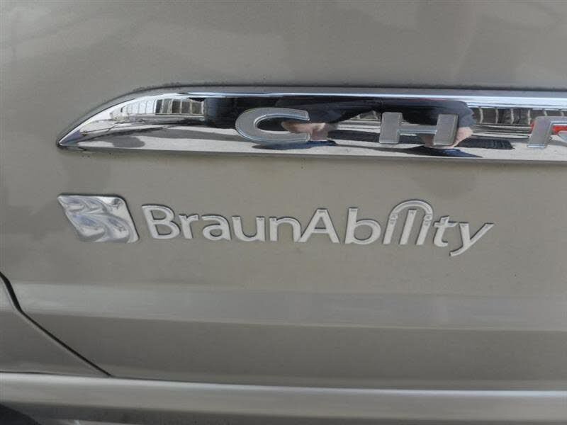 2011 CHRYSLER Town and Country