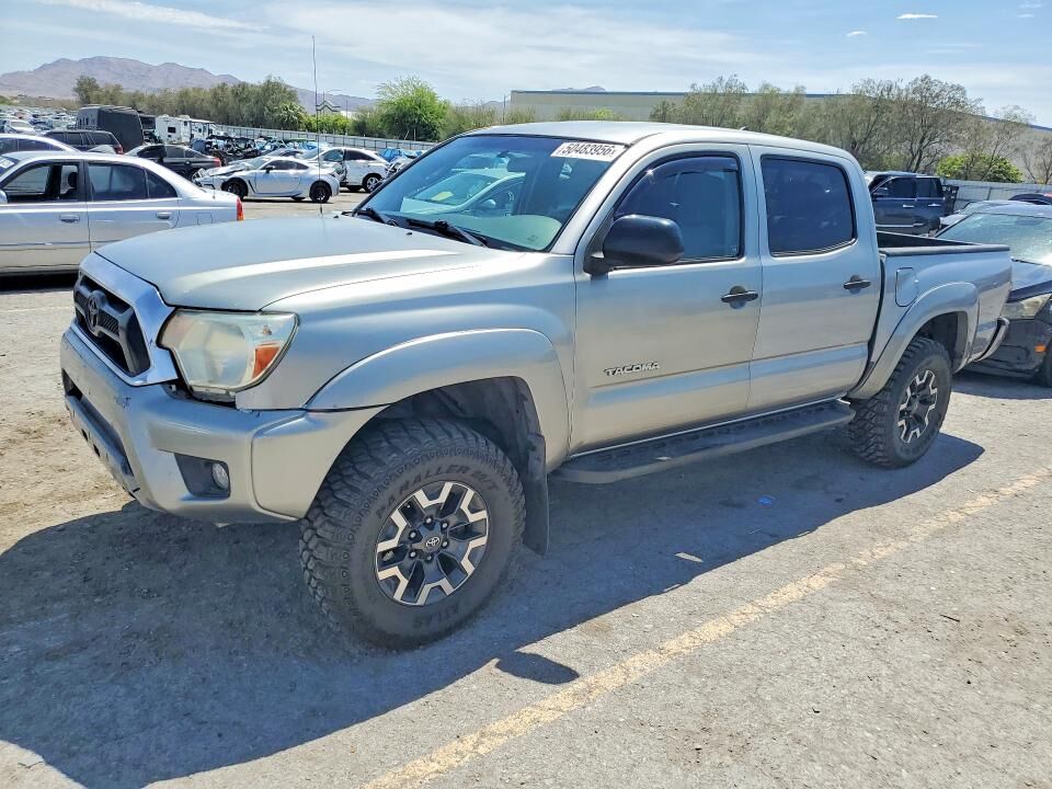 2015 TOYOTA Tacoma