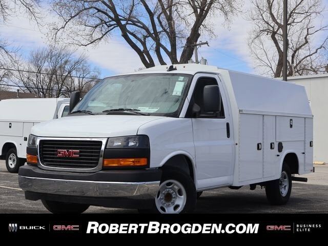 2025 GMC Savana