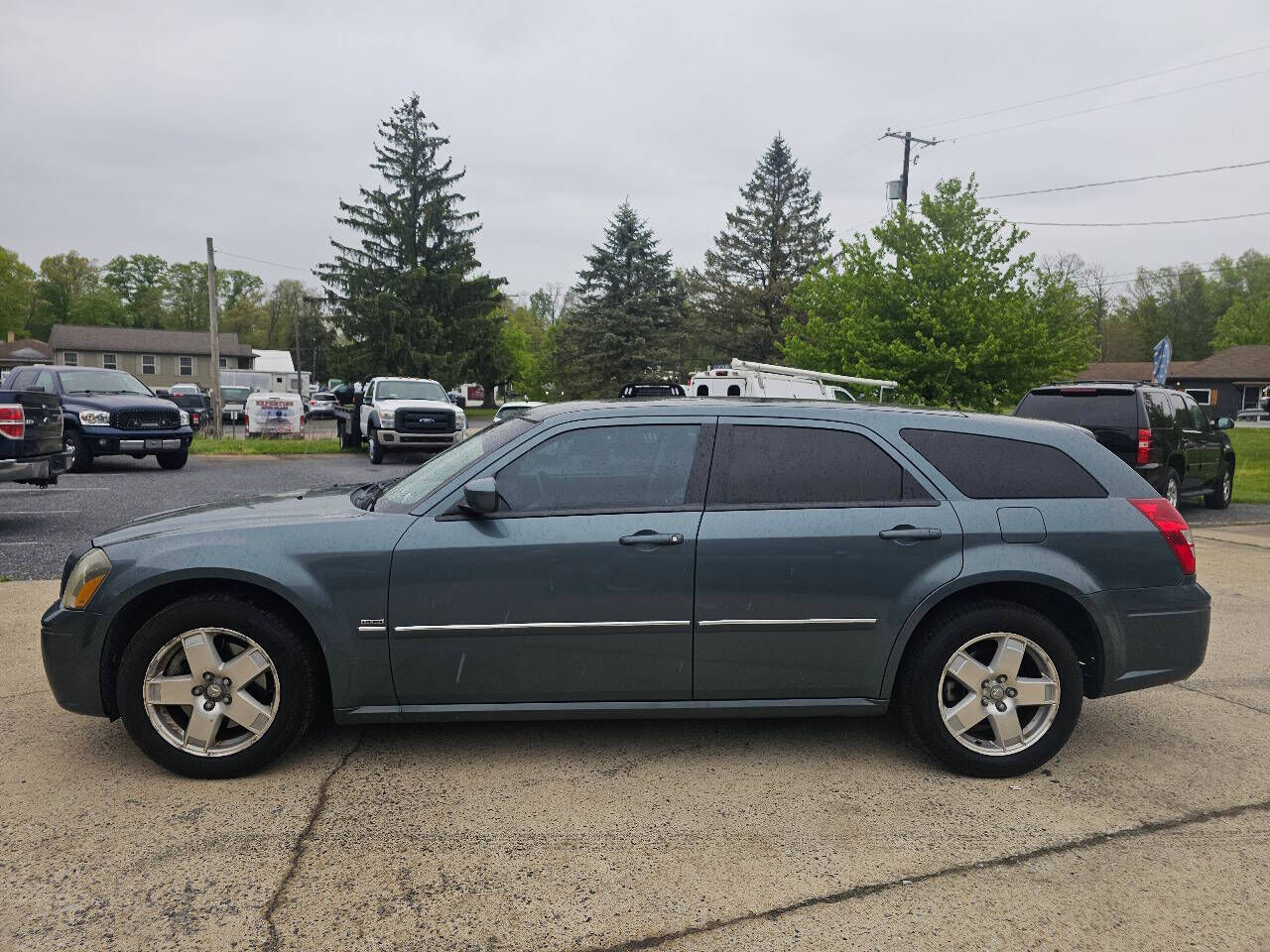 2005 DODGE Magnum
