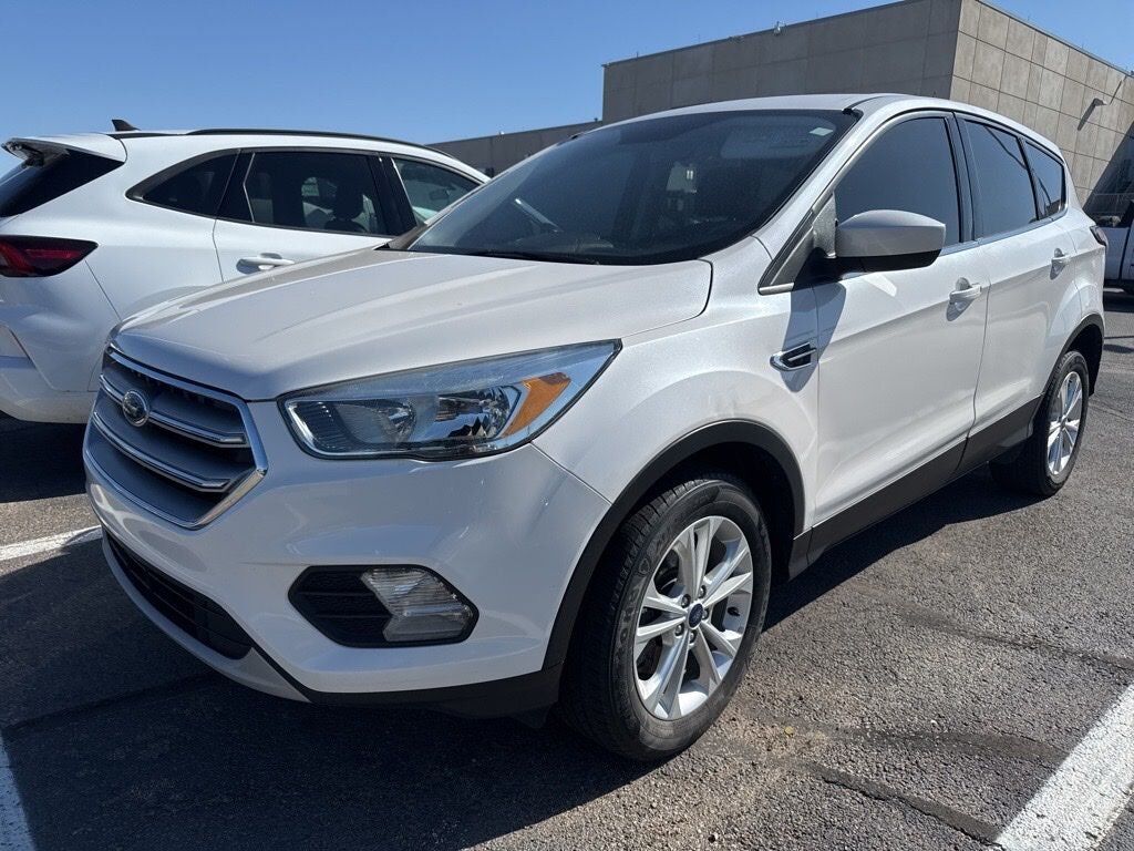 2017 FORD Escape