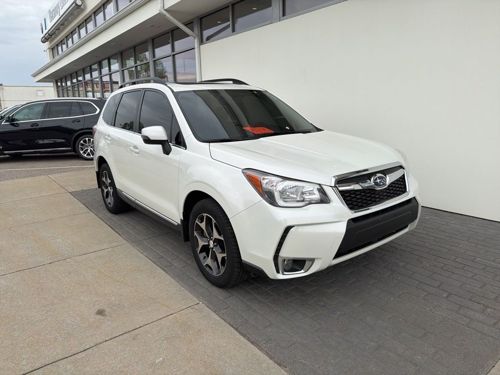 2016 SUBARU Forester