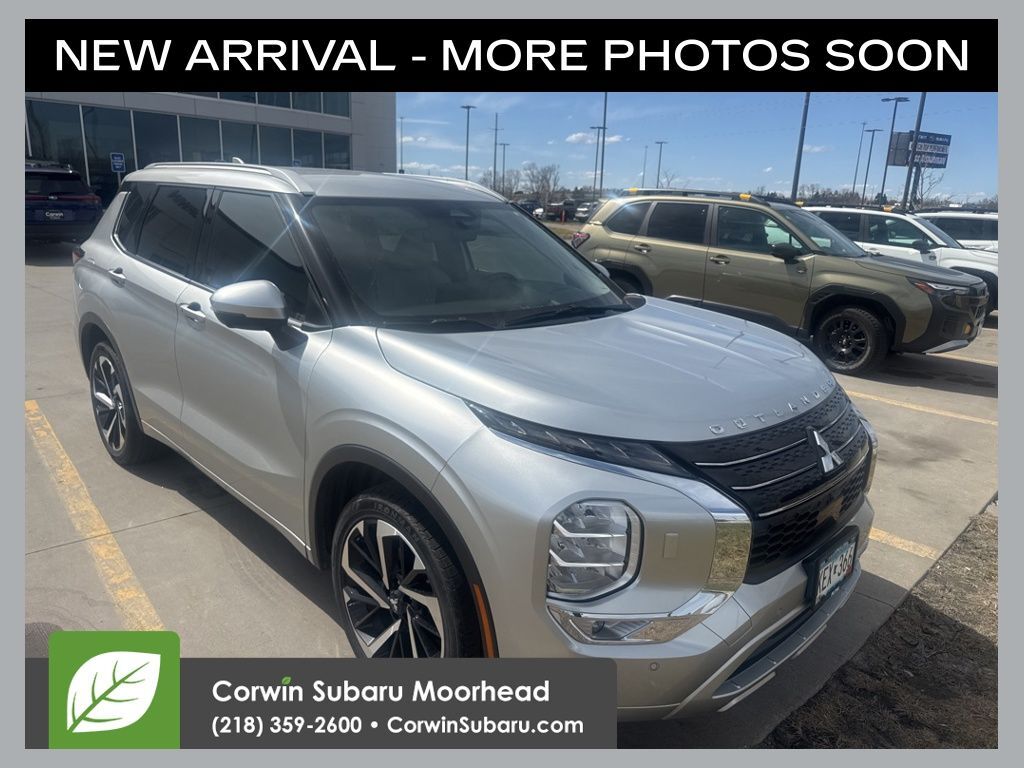2022 MITSUBISHI Outlander
