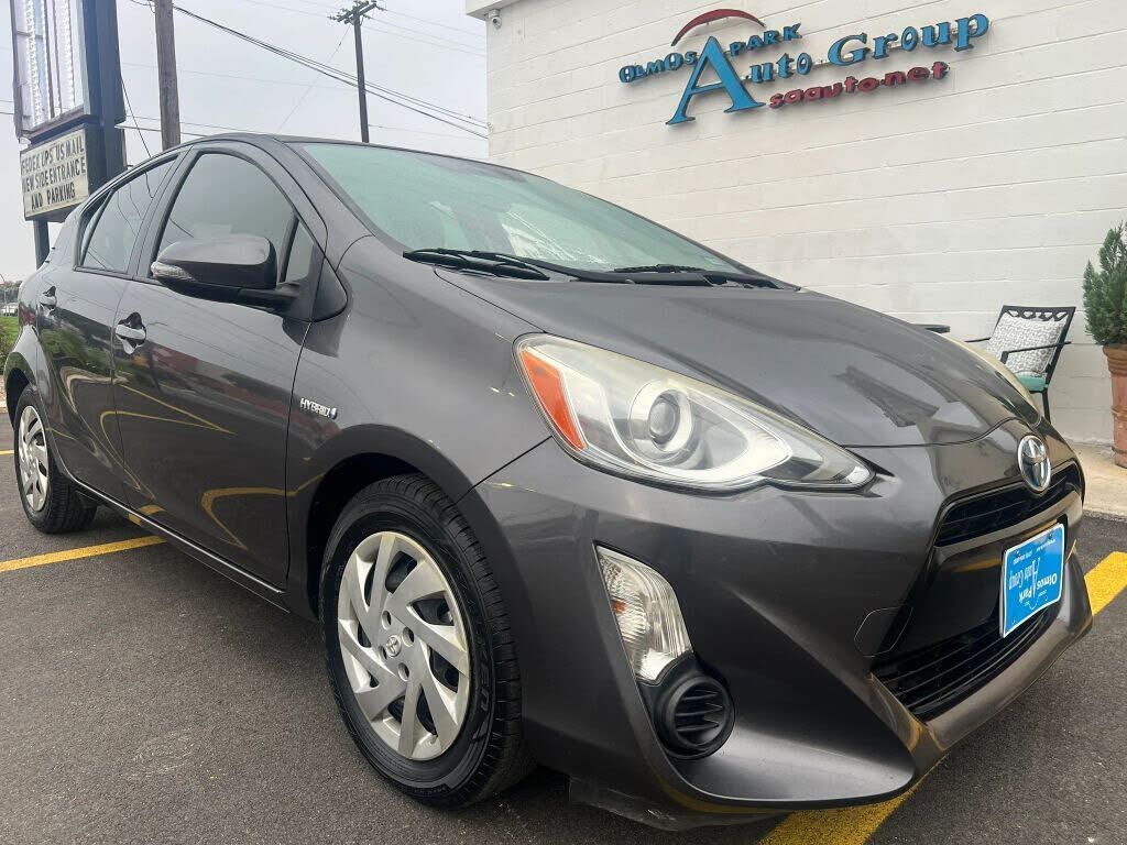 2015 TOYOTA Prius