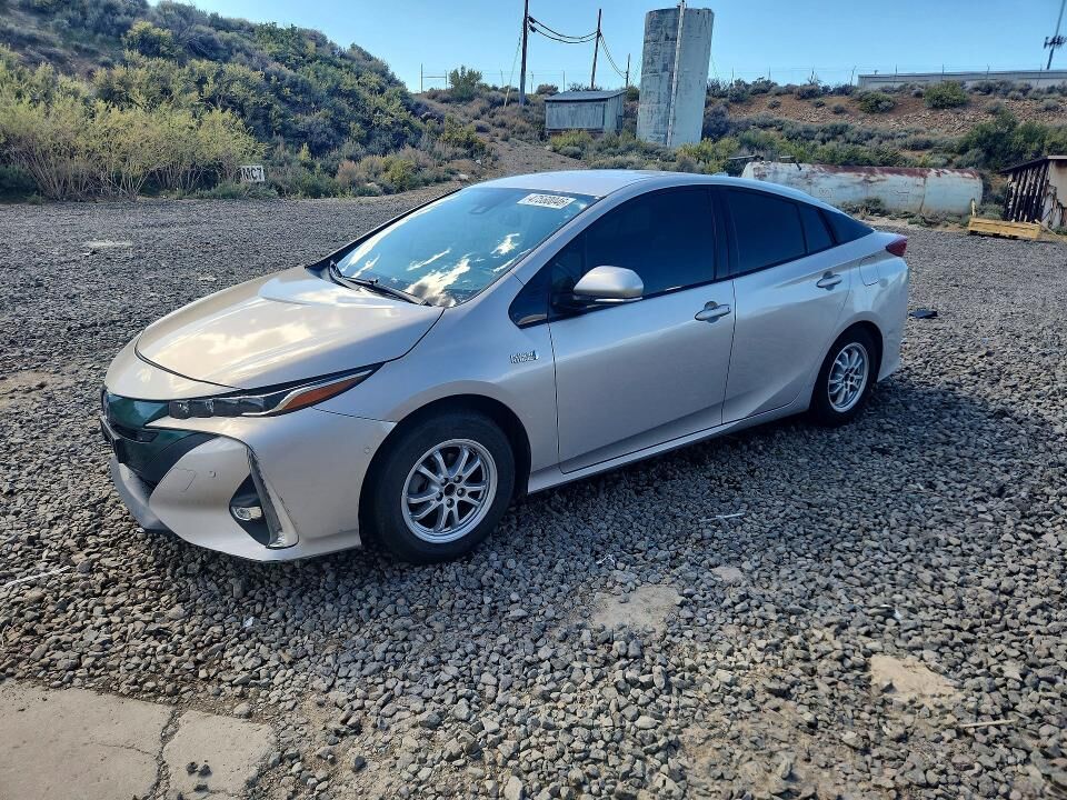 2017 TOYOTA Prius