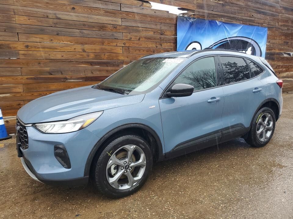 2025 FORD Escape