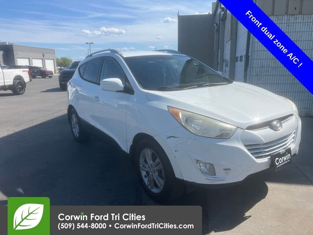 2013 HYUNDAI Tucson