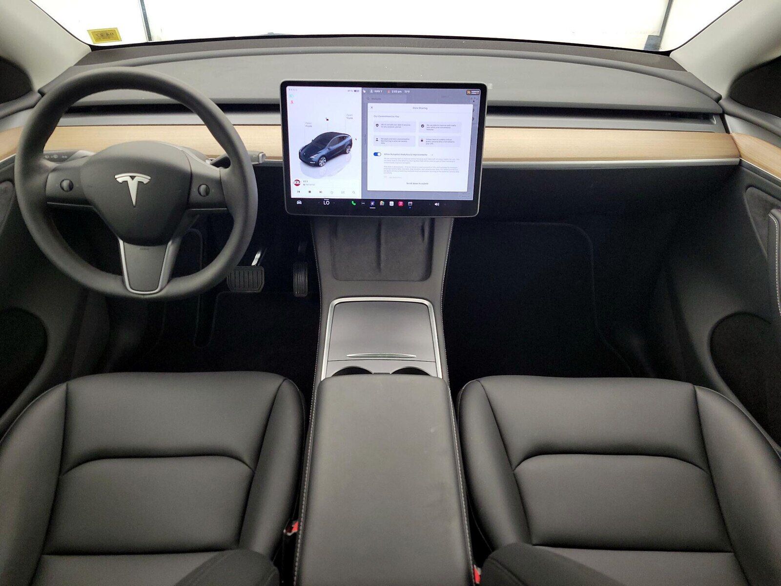 2024 TESLA Model Y