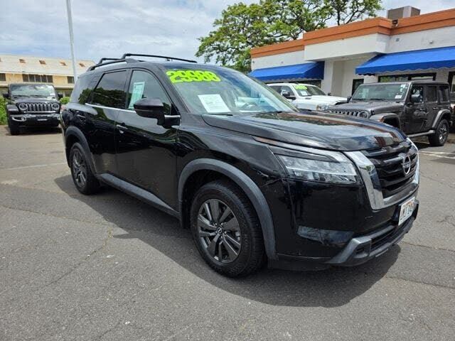 2022 NISSAN Pathfinder