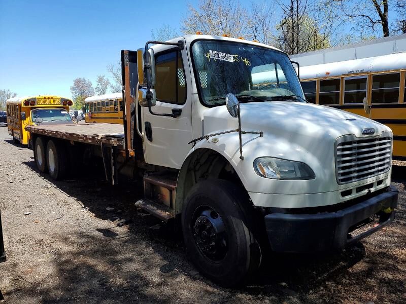 2013 FREIGHTLINER M2