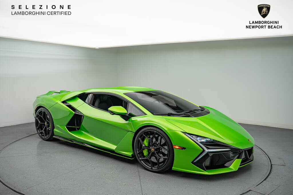 2024 LAMBORGHINI Revuelto