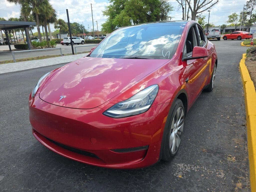 2023 TESLA Model Y