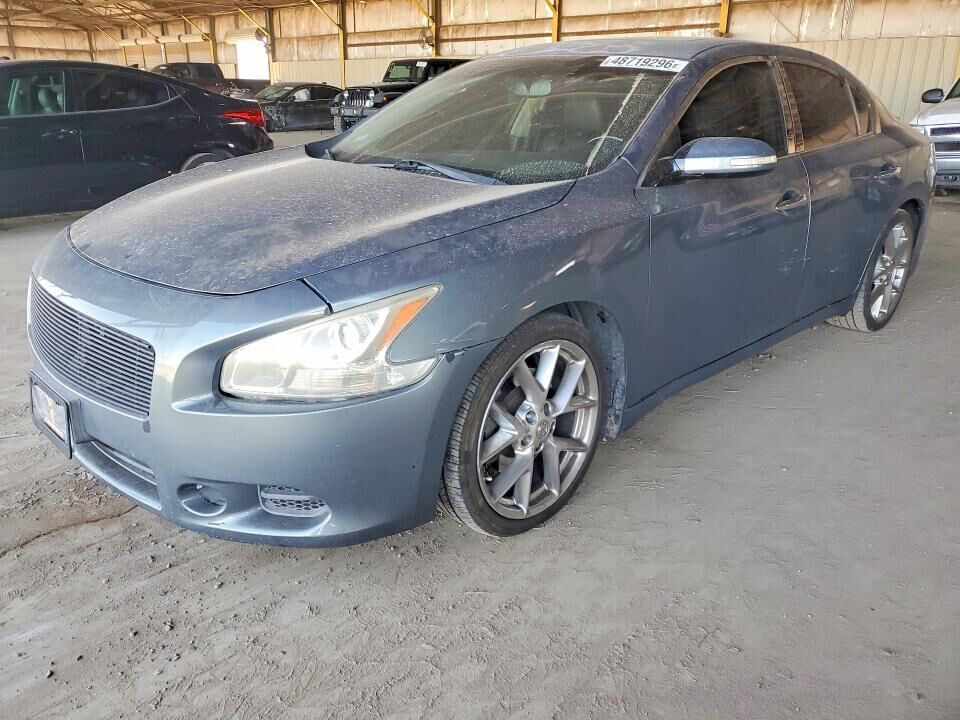 2010 NISSAN Maxima