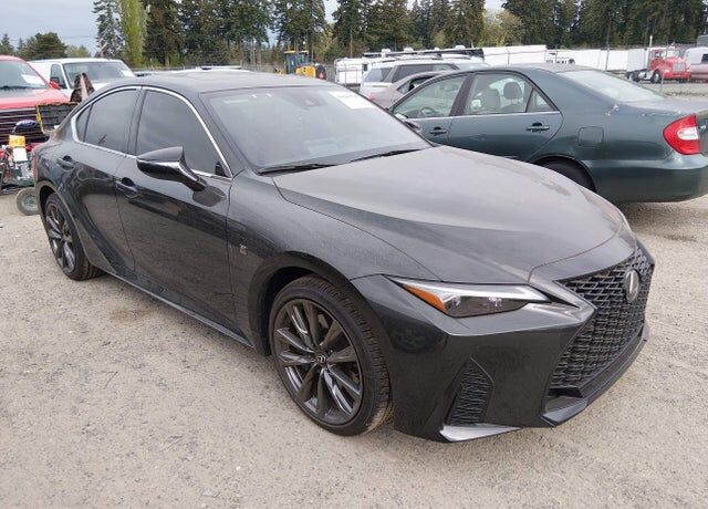 2025 LEXUS IS