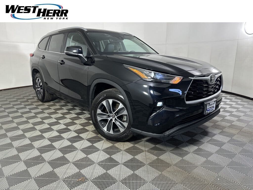 2023 TOYOTA Highlander