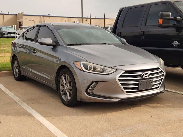 2018 HYUNDAI Elantra