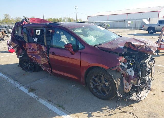 2020 CHRYSLER Pacifica